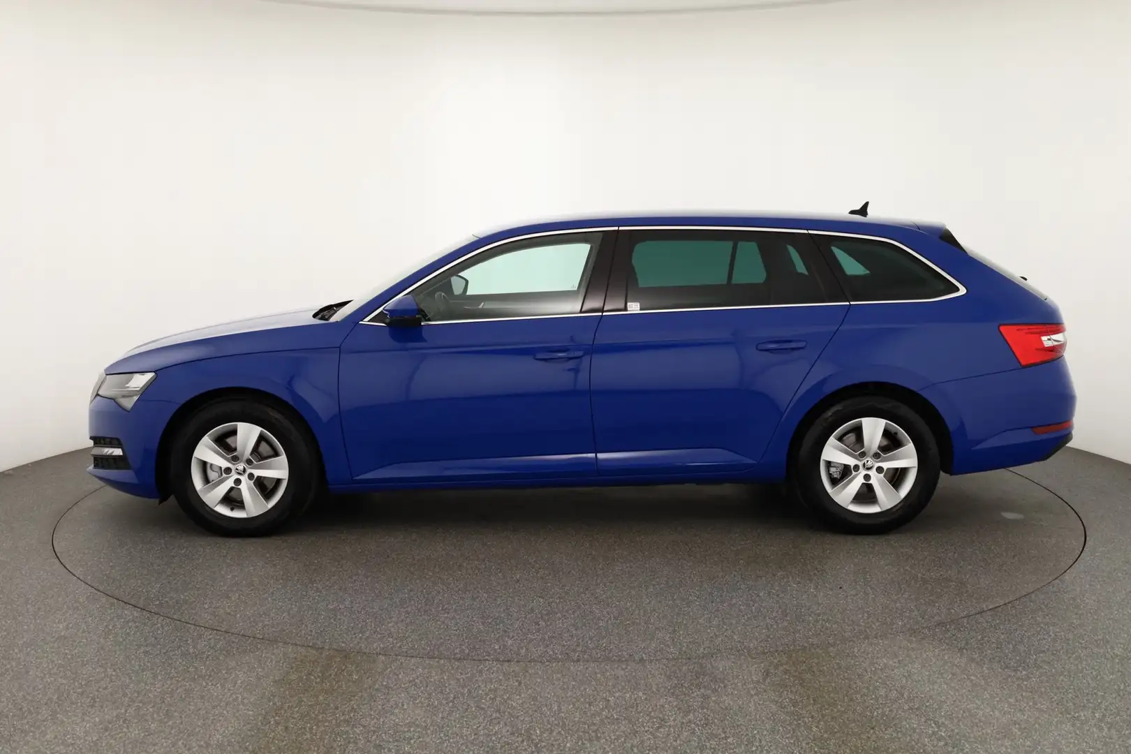 Skoda Superb Combi 2.0 TDI DSG LED Navi Standheizung Blau - 2