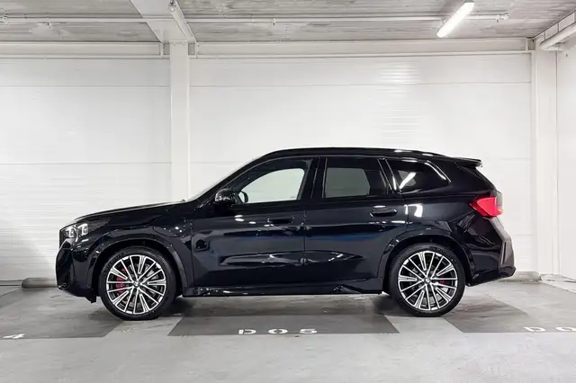 BMW X1 view 2