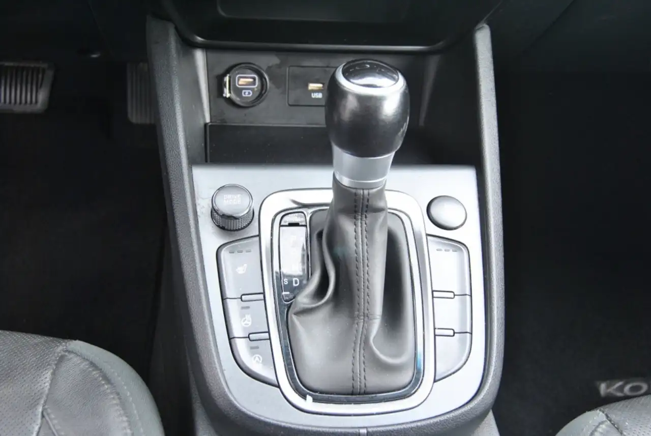 Hyundai KONA снимка Hyundai KONA
