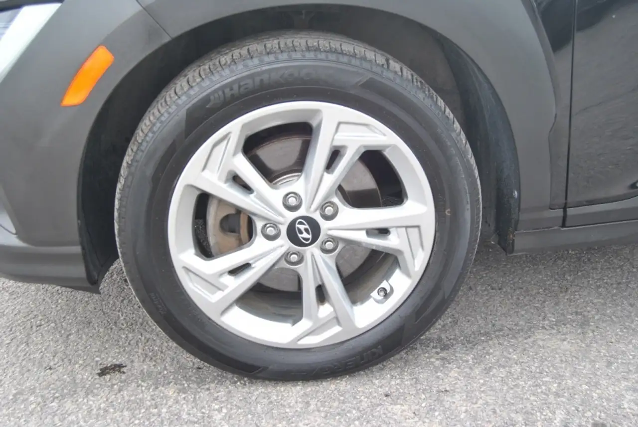 Hyundai KONA снимка Hyundai KONA