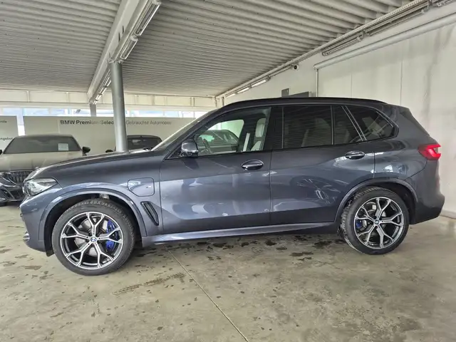 BMW X5 xDrive45e M Sportpaket / AHK Ansicht 3