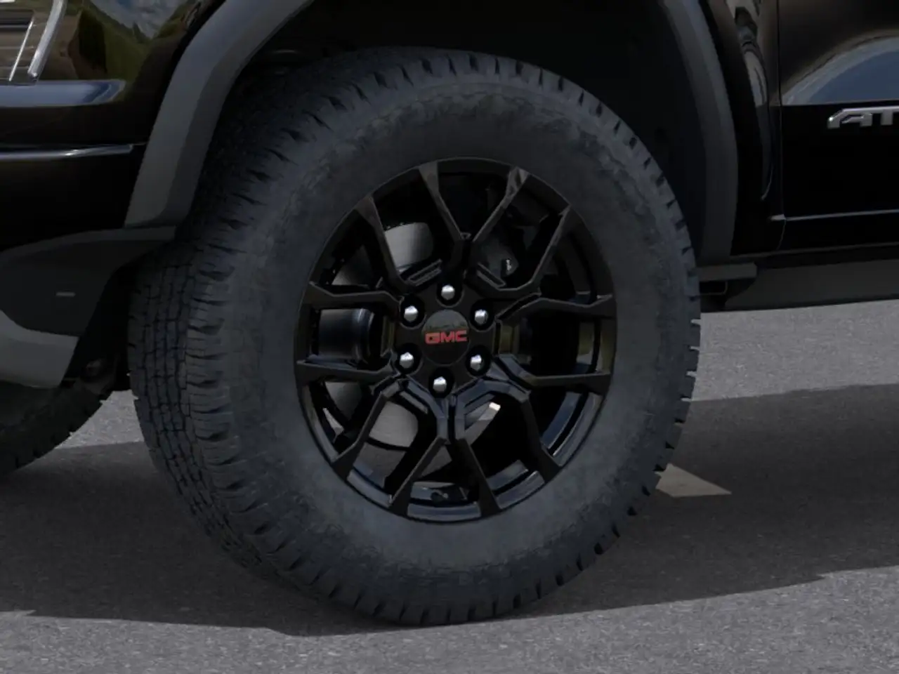 GMC Canyon photo GMC Canyon