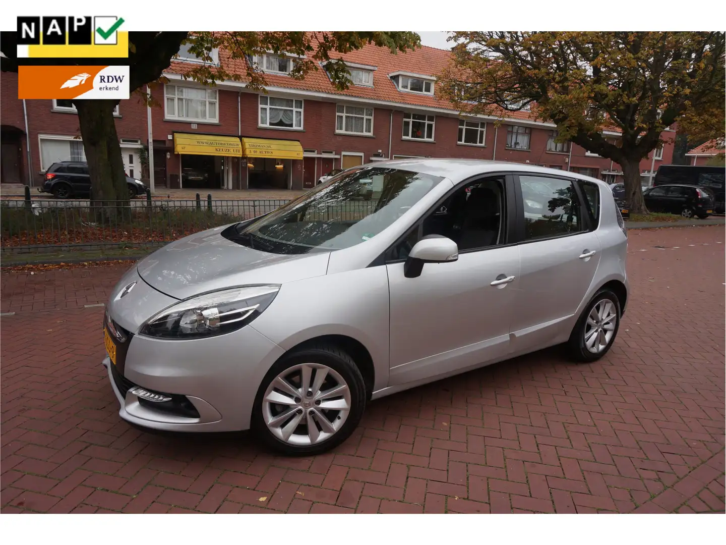 Renault Scenic 1.2 TCe Expression NL AUTO ORG KM MET NAP..... Gris - 1
