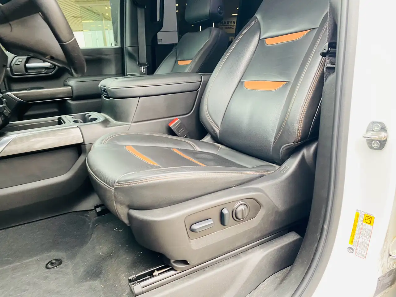 GMC Sierra 2500 снимка GMC Sierra 2500