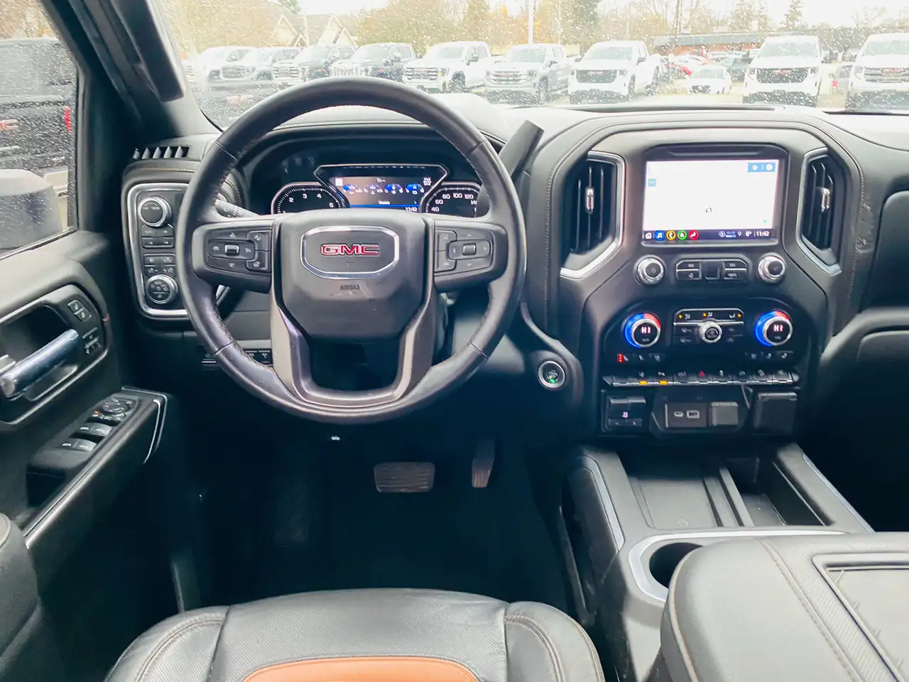 GMC Sierra 2500 снимка GMC Sierra 2500