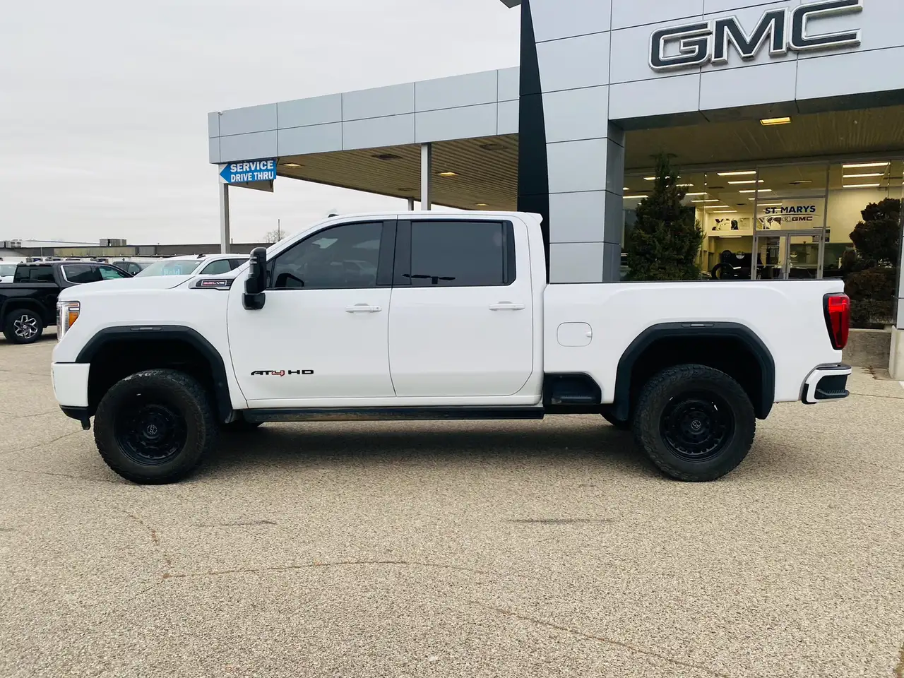 GMC Sierra 2500 снимка GMC Sierra 2500