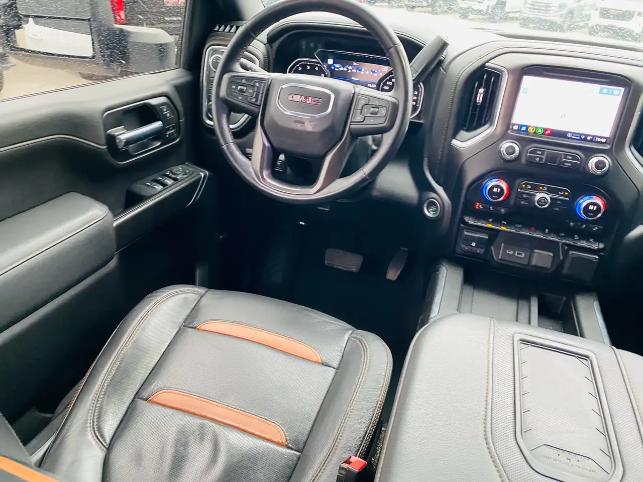GMC Sierra 2500 снимка GMC Sierra 2500