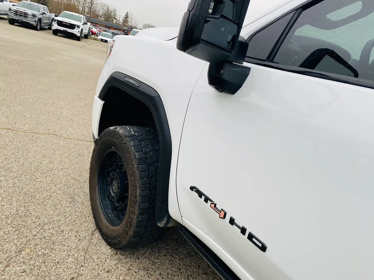 GMC Sierra 2500 снимка GMC Sierra 2500
