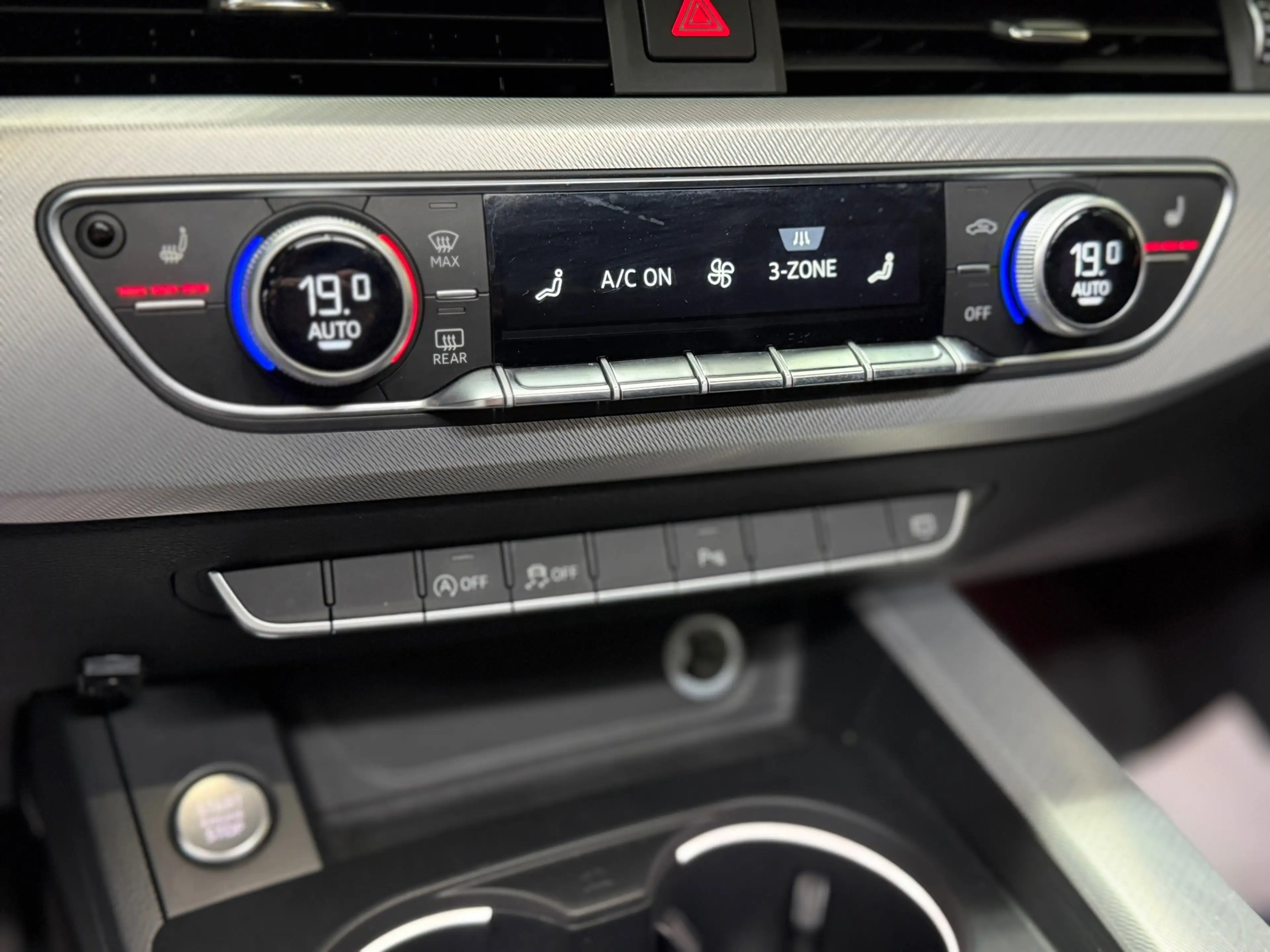 Audi A4 Avant 1.4 TFSI Sport Pro Line S Pano Vrt Cockpit C — photo 30