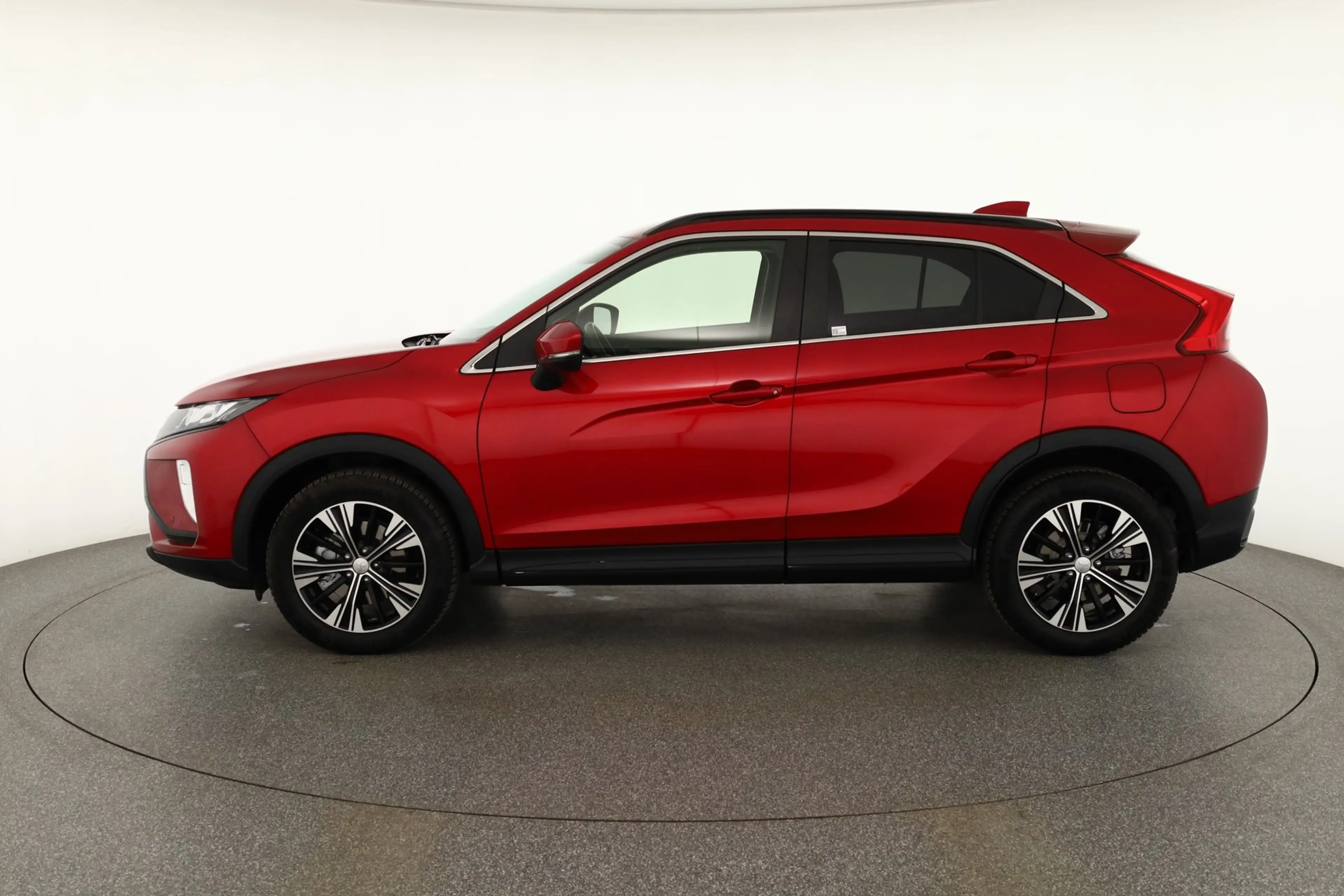 Mitsubishi Eclipse Cross 1.5 T-MIVEC Diamant Aut. Kamera — photo 2