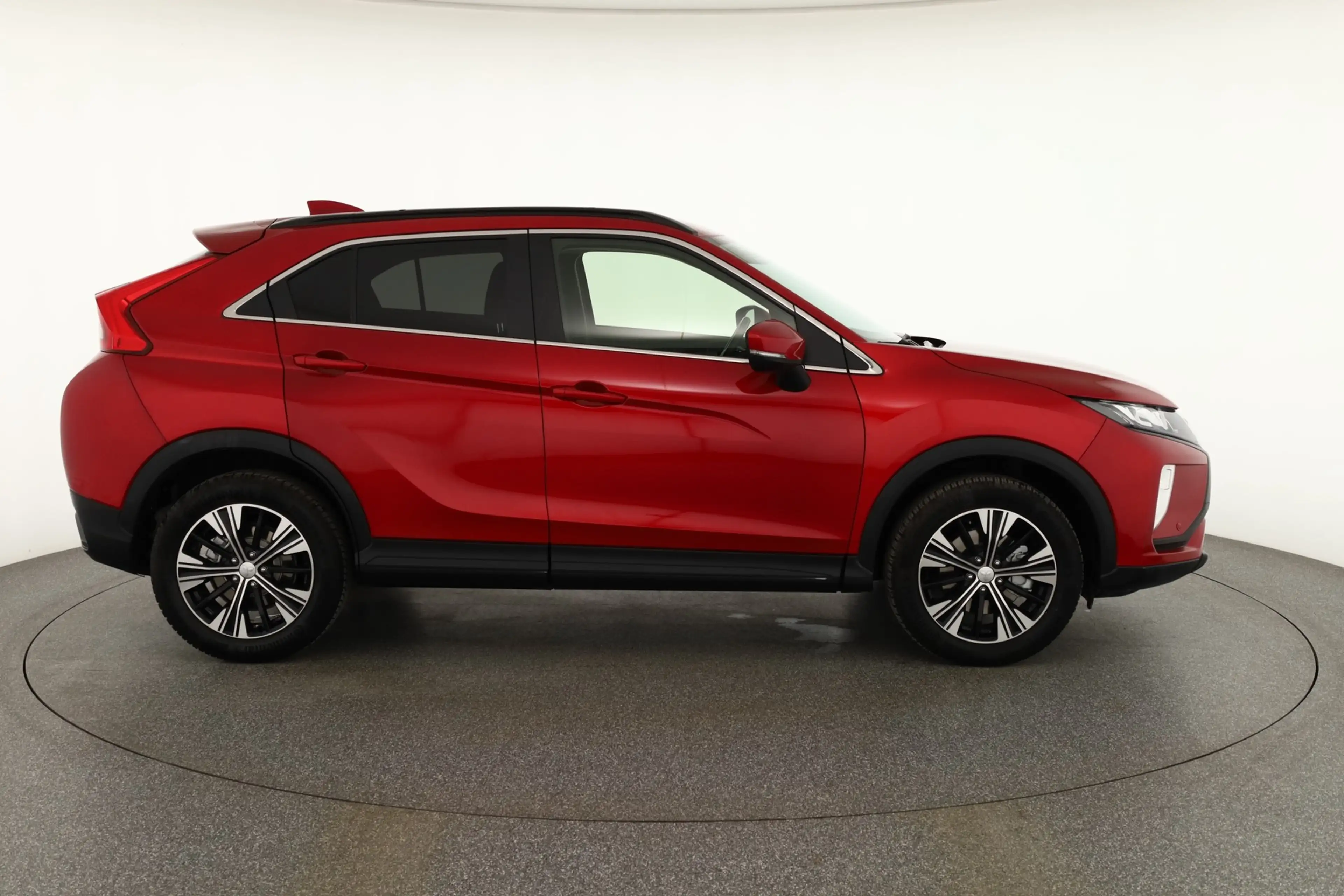 Mitsubishi Eclipse Cross 1.5 T-MIVEC Diamant Aut. Kamera — photo 6
