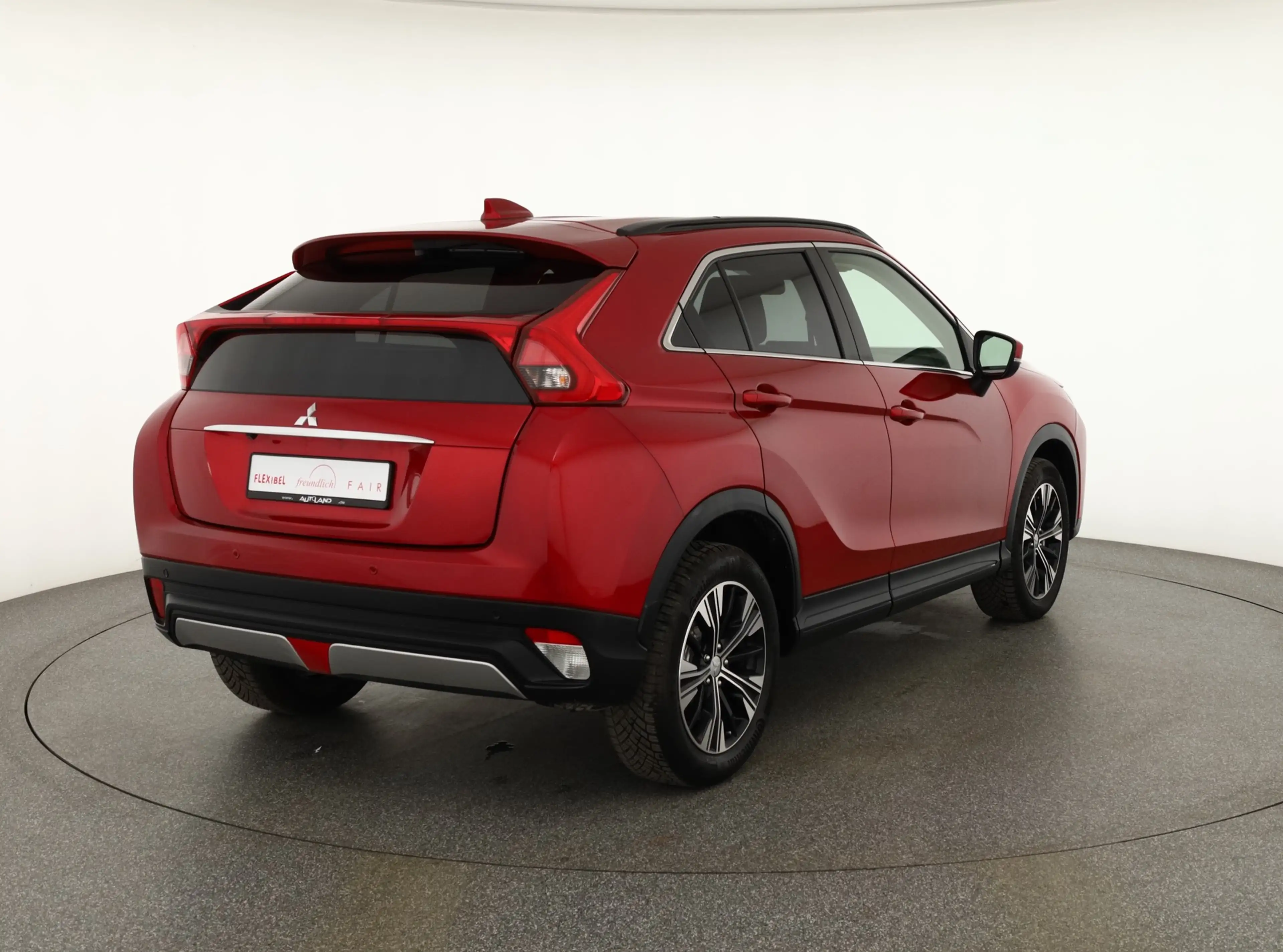 Mitsubishi Eclipse Cross 1.5 T-MIVEC Diamant Aut. Kamera — photo 5