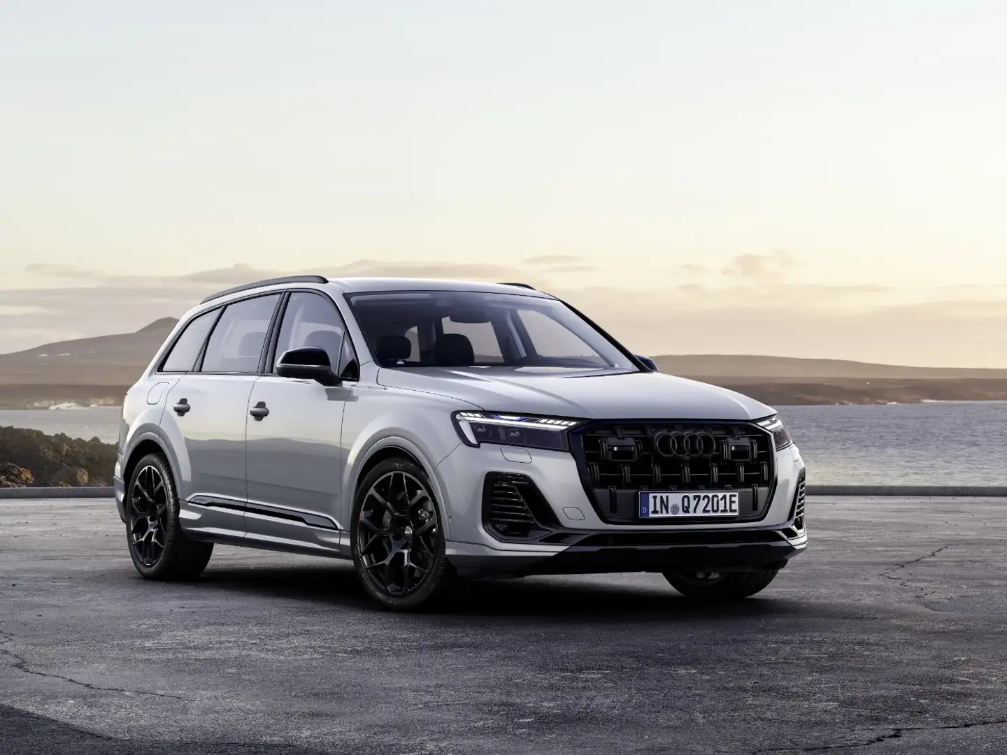 Audi Q7 SUV TFSI e Blanc - 2