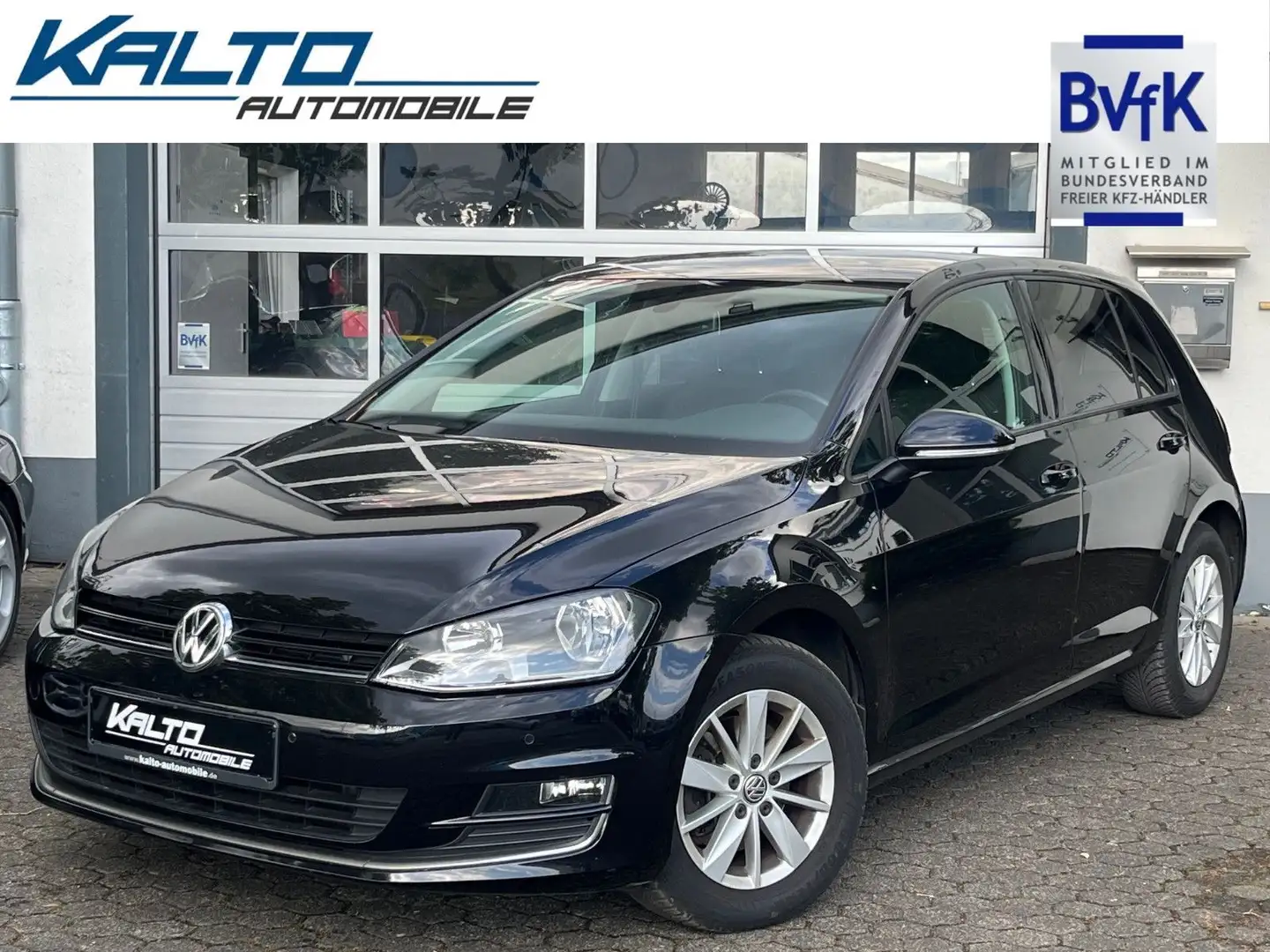 Volkswagen Golf 2.0 TDI DSG BlueMotion Executive Navi,R-Kam Noir - 1