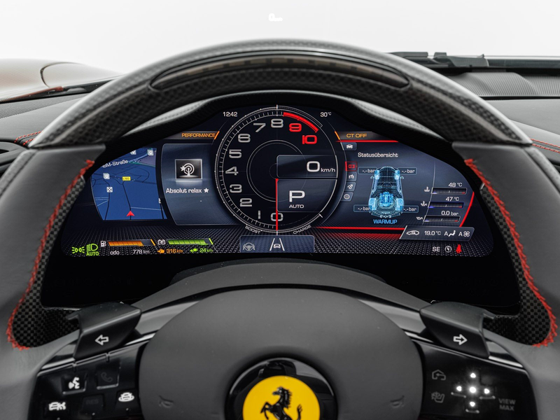 Ferrari SF90 Spider — photo 15
