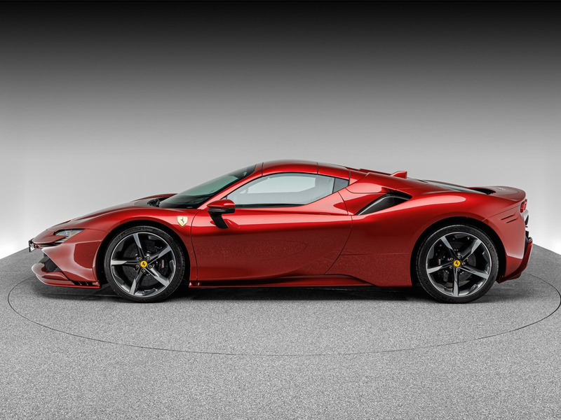 Ferrari SF90 Spider — photo 6