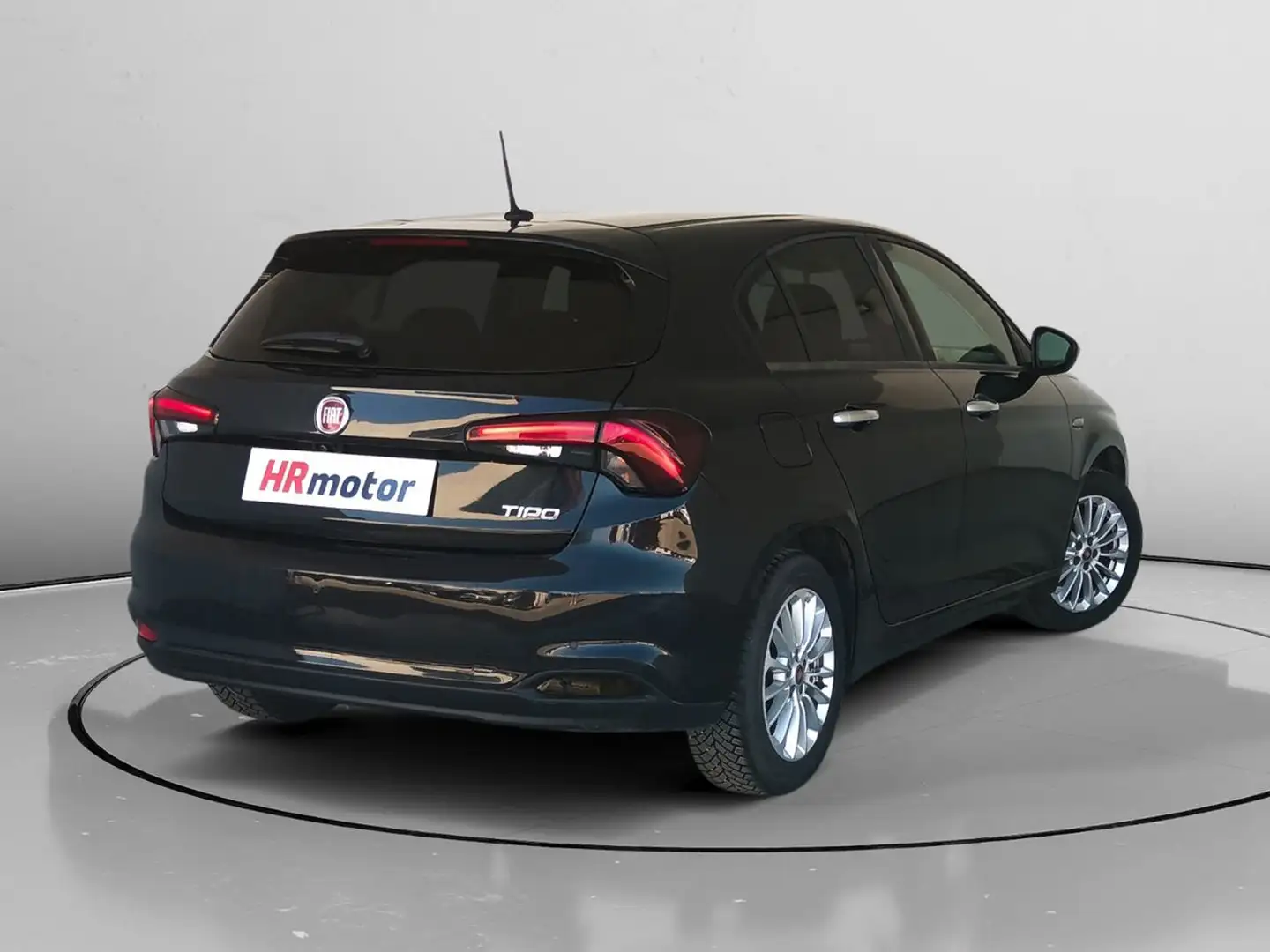 Fiat Tipo Life Negro - 2