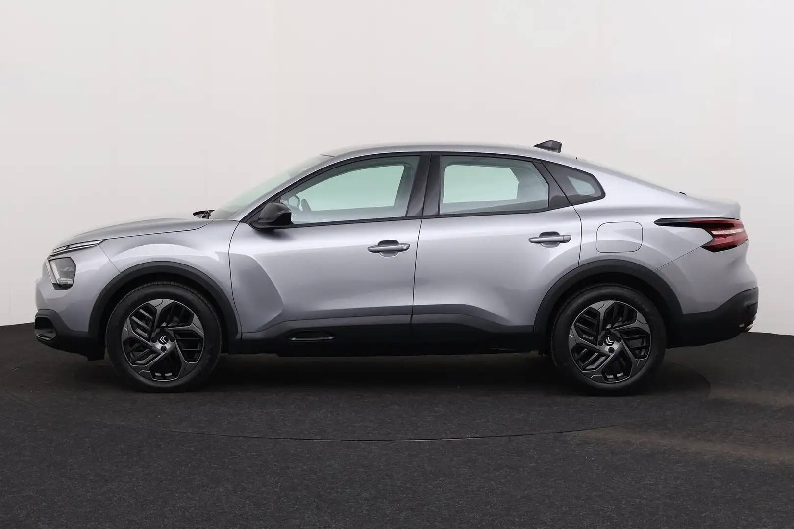 Citroen C4 X CHEVRON SPORT 1.2i + A/T + CARPLAY + GPS + CAMERA - 2