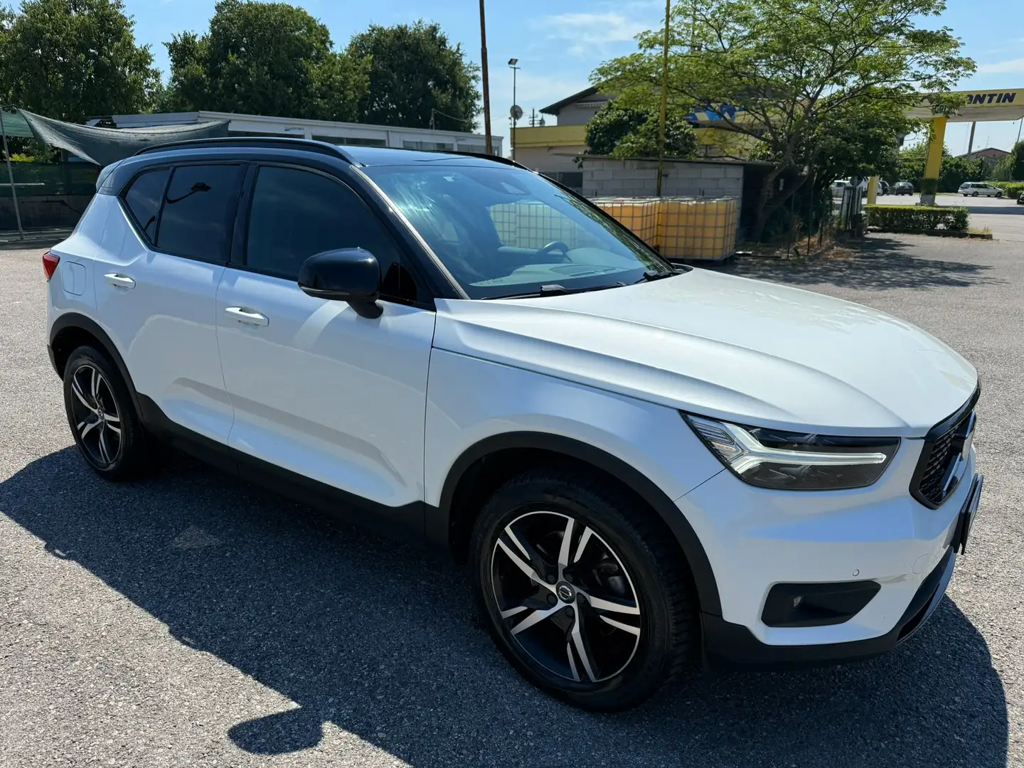 Volvo XC40 2.0 d3 R-design awd geartronic my20 Bianco - 2