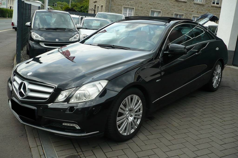 Mercedes-Benz E 350 E-Klasse Coupe Diesel CDI DPF Panoramadach BlueEFFICIENCY 7G-TRONIC Avantgarde — photo 2