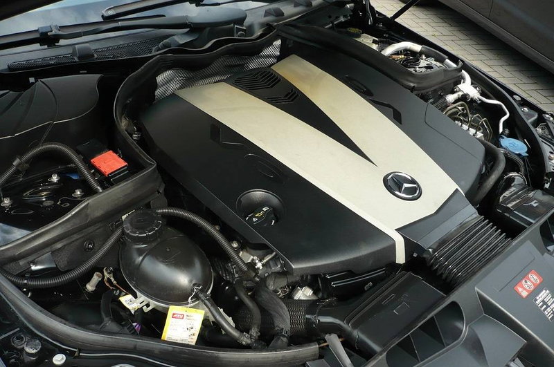 Mercedes-Benz E 350 E-Klasse Coupe Diesel CDI DPF Panoramadach BlueEFFICIENCY 7G-TRONIC Avantgarde — photo 14