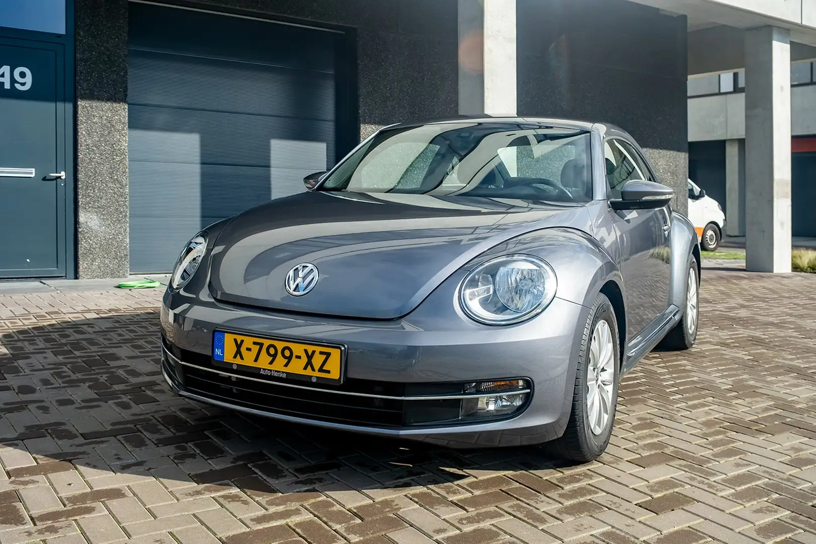 Volkswagen Beetle 1.2 TSI Design /Apple Carplay / Dealer Onderhouden Grigio - 1