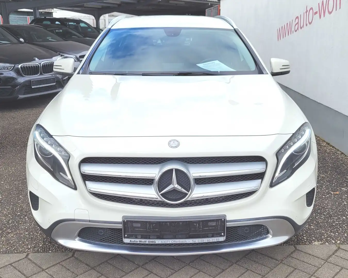 Mercedes-Benz GLA 180 Urban 7G-DCT, Navi, Xenon, PTS... Weiß - 2