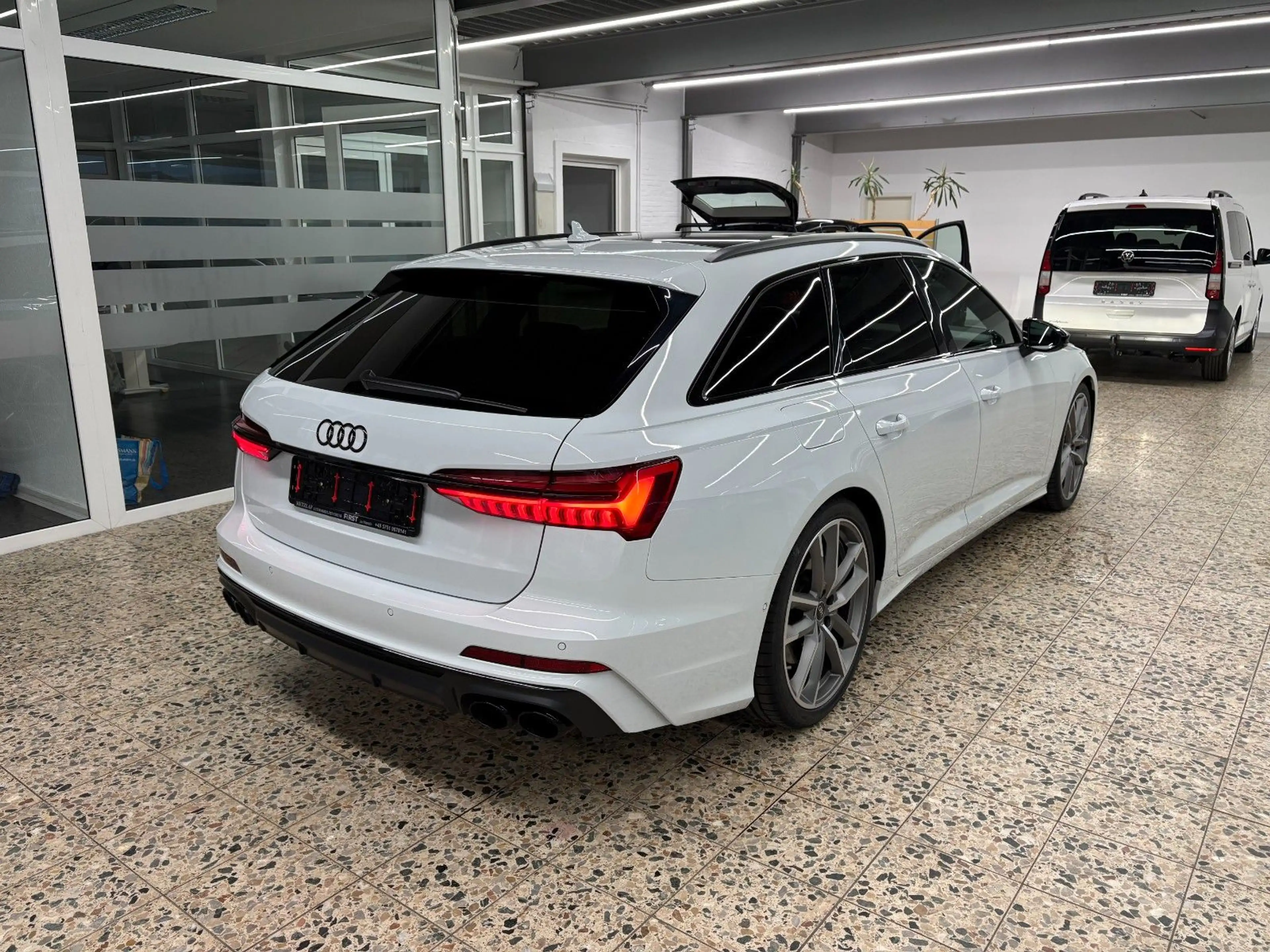 Audi S6 /Avant/quattro/AHK/HuD/MatrixLED/B&O/PANO — photo 6
