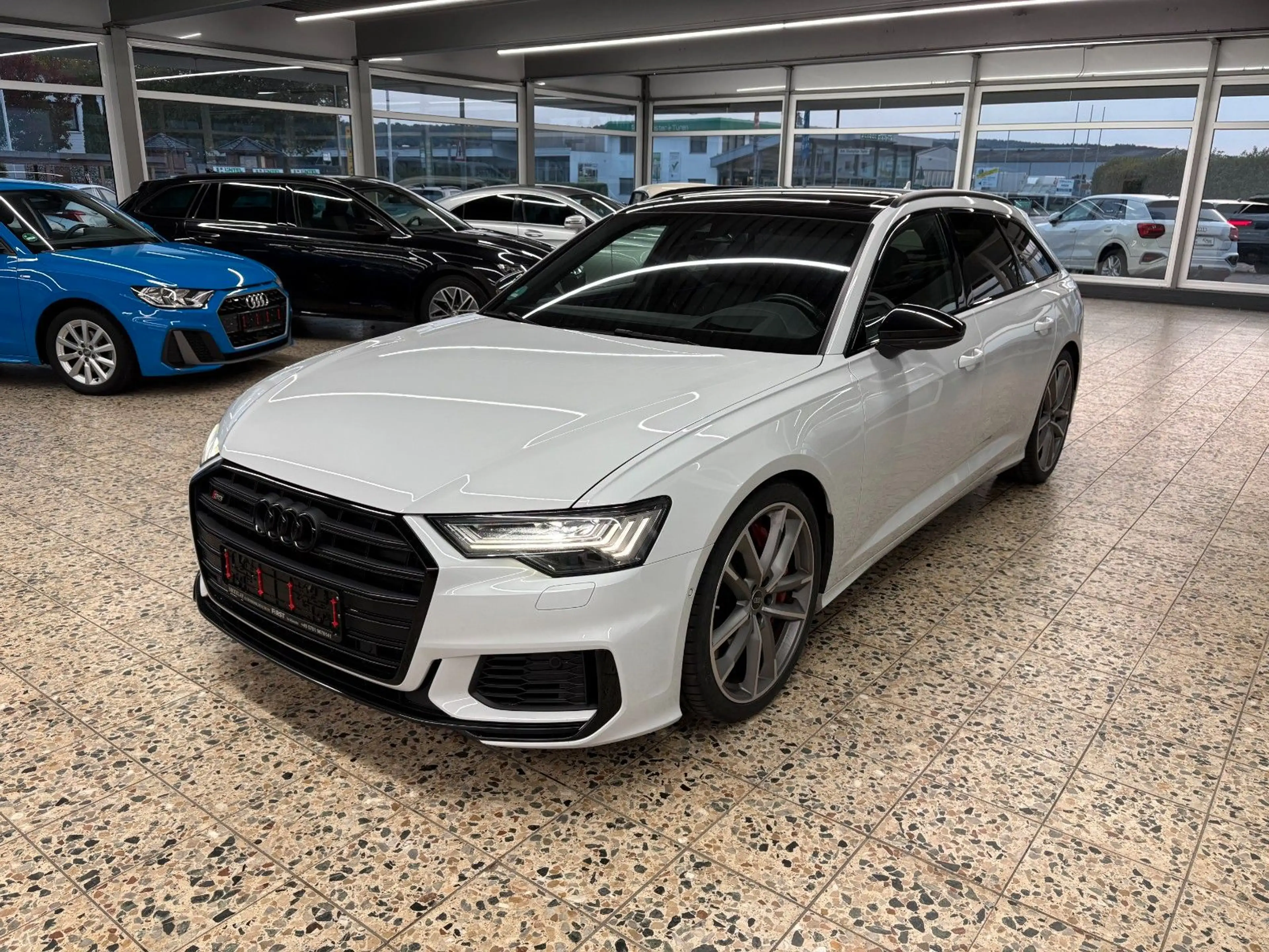 Audi S6 /Avant/quattro/AHK/HuD/MatrixLED/B&O/PANO