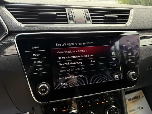 Skoda Superb view 18