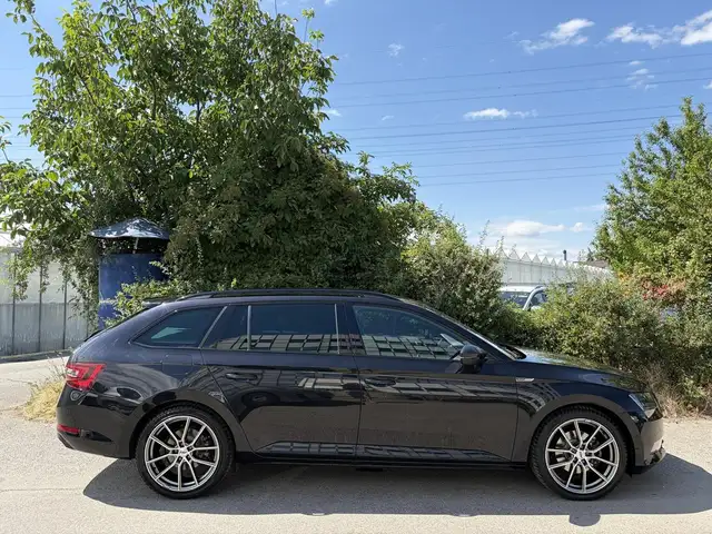Skoda Superb view 2