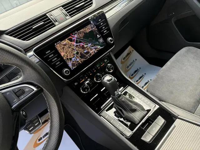 Skoda Superb view 10