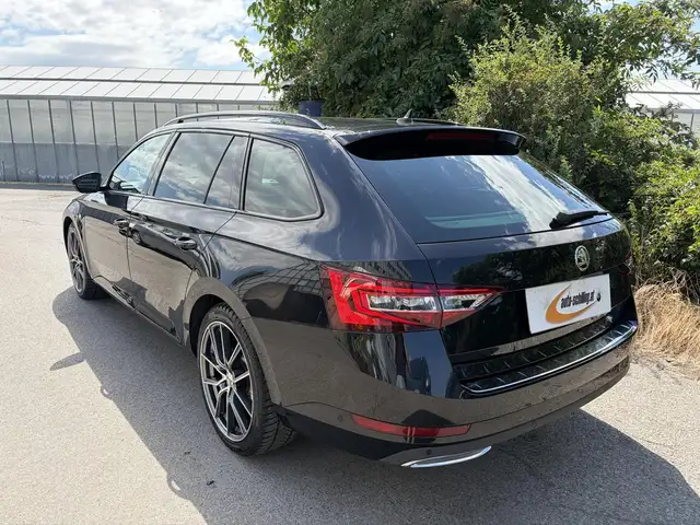 Skoda Superb view 6