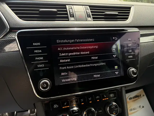 Skoda Superb view 16