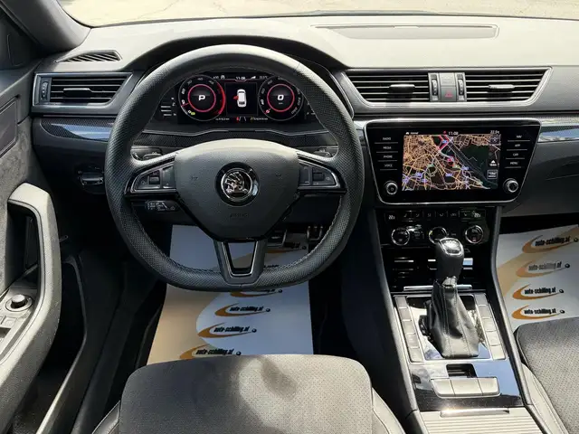Skoda Superb view 7