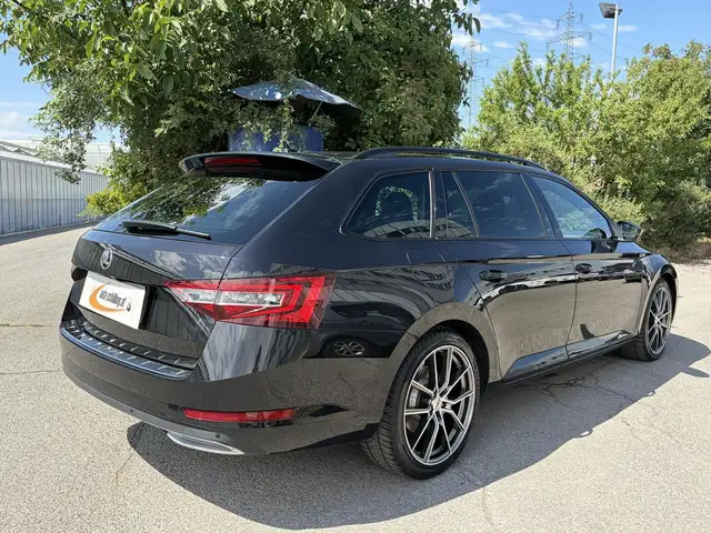 Skoda Superb view 3