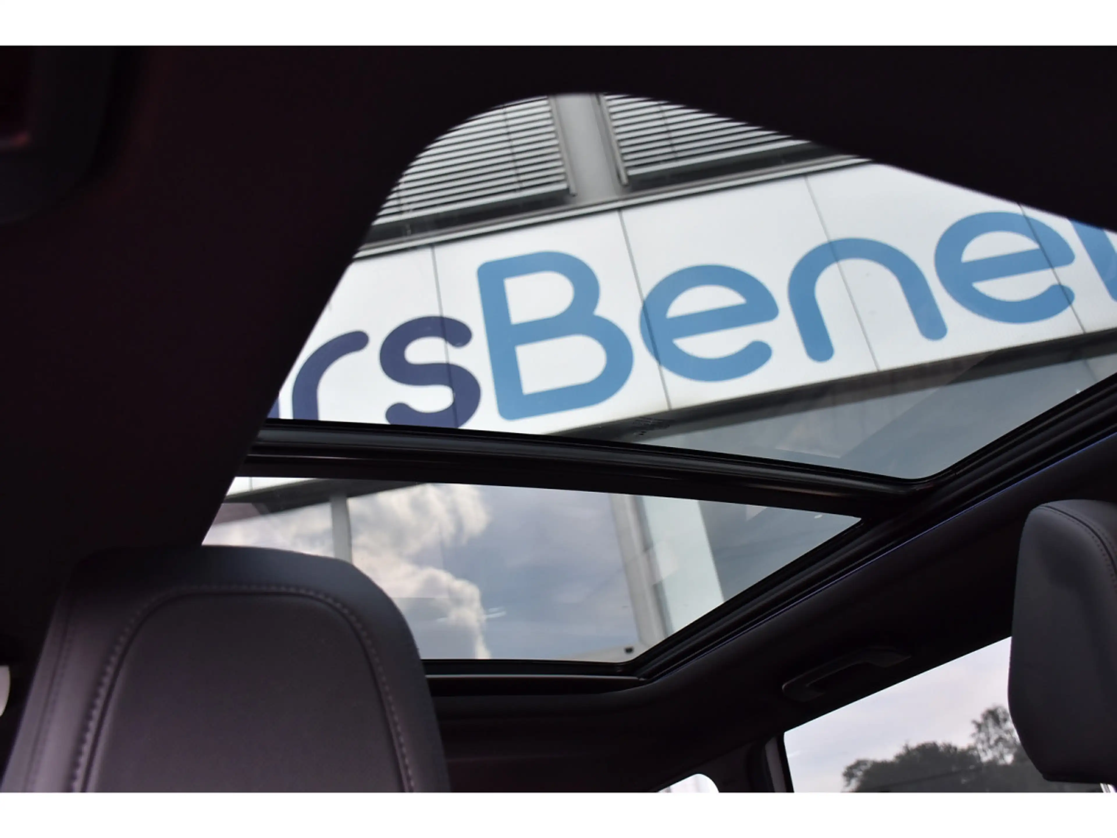 Peugeot 5008 1.5 BlueHDI GT EAT8 PANO CUIR FOCAL ACC CAM360 — photo 10