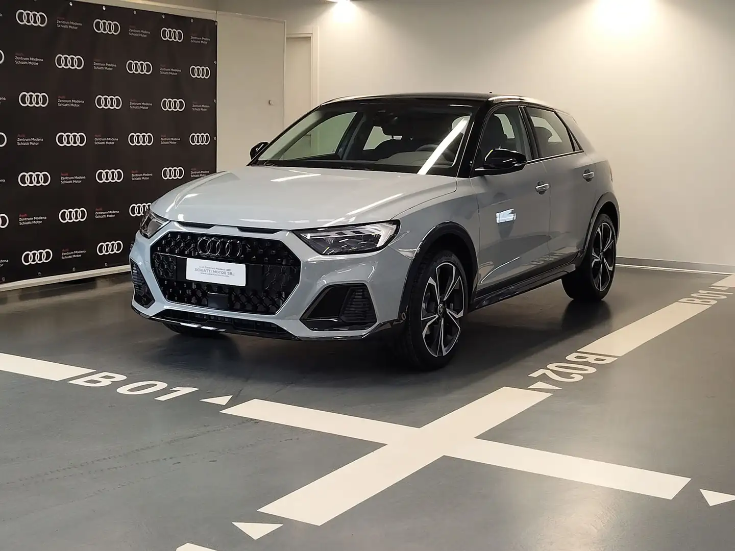 Audi A1 allstreet 30 TFSI S tronic Identity Contrast Gri - 1