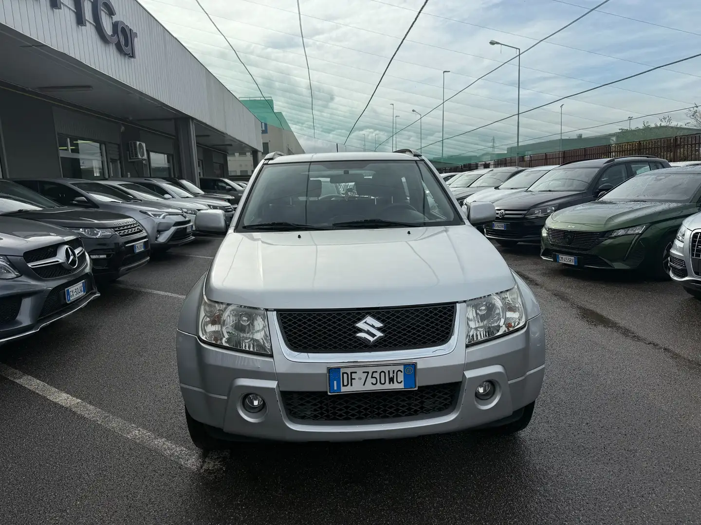 Suzuki Grand Vitara Grand Vitara  3p 1.6 vvt 16v Gris - 2