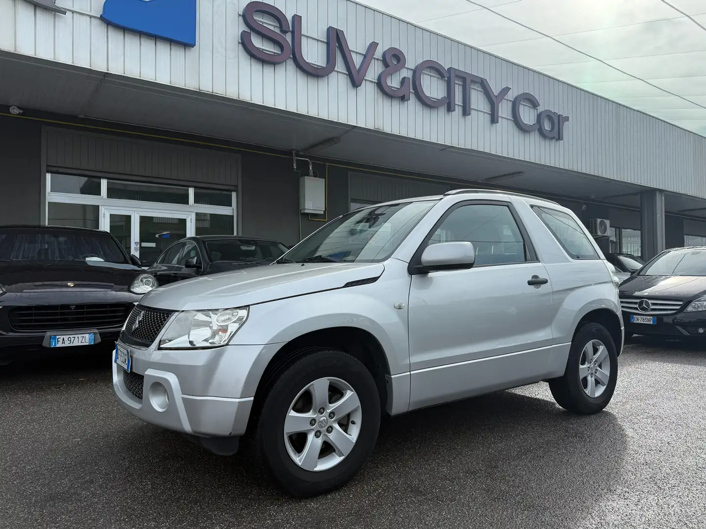 Suzuki Grand Vitara Grand Vitara  3p 1.6 vvt 16v Gris - 1