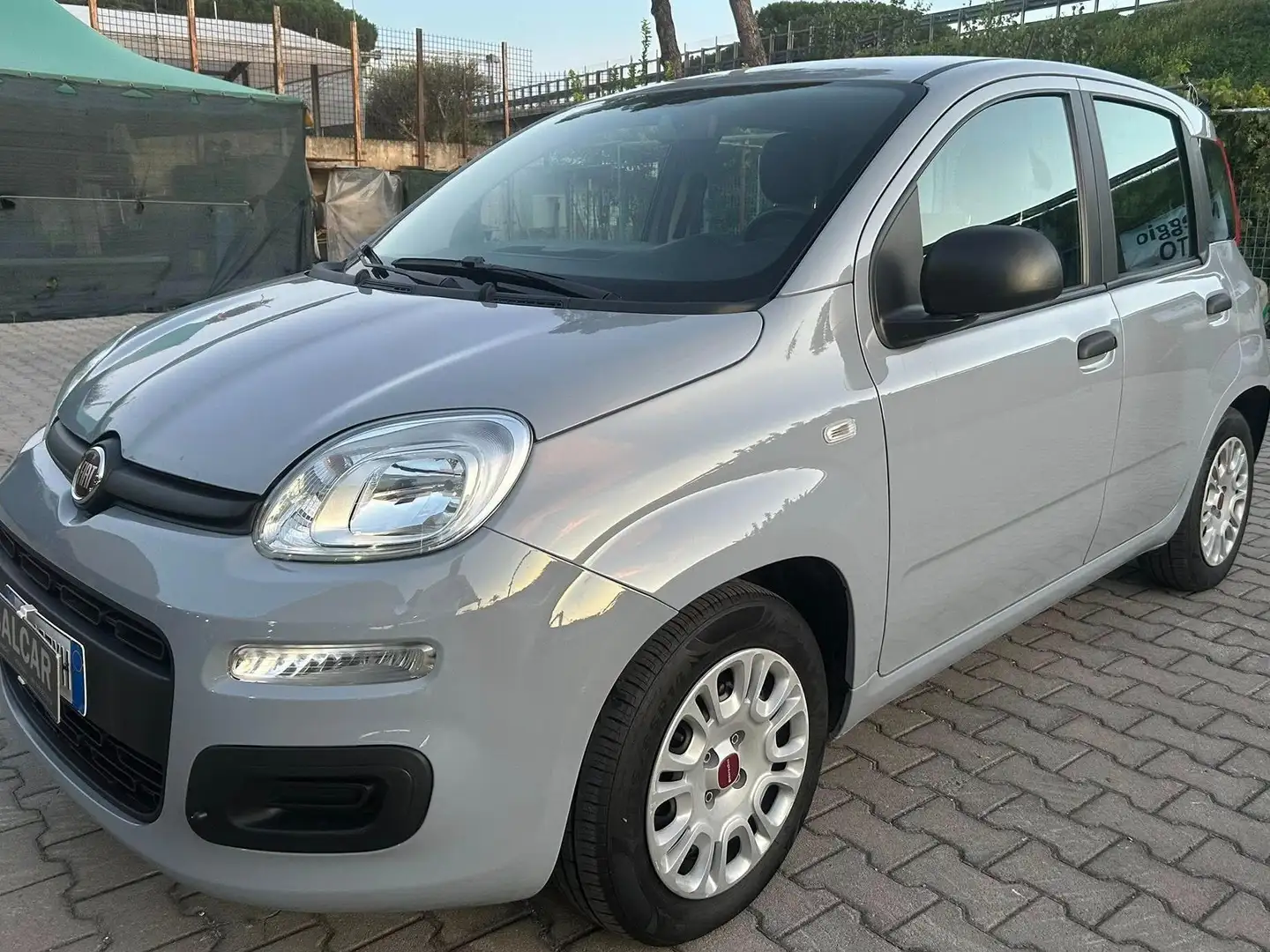 Fiat Panda 1.0 Hybrid uniproprietario Grigio - 1