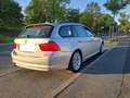 BMW 318 318d DPF Touring Aut. Stříbrná - thumbnail 2
