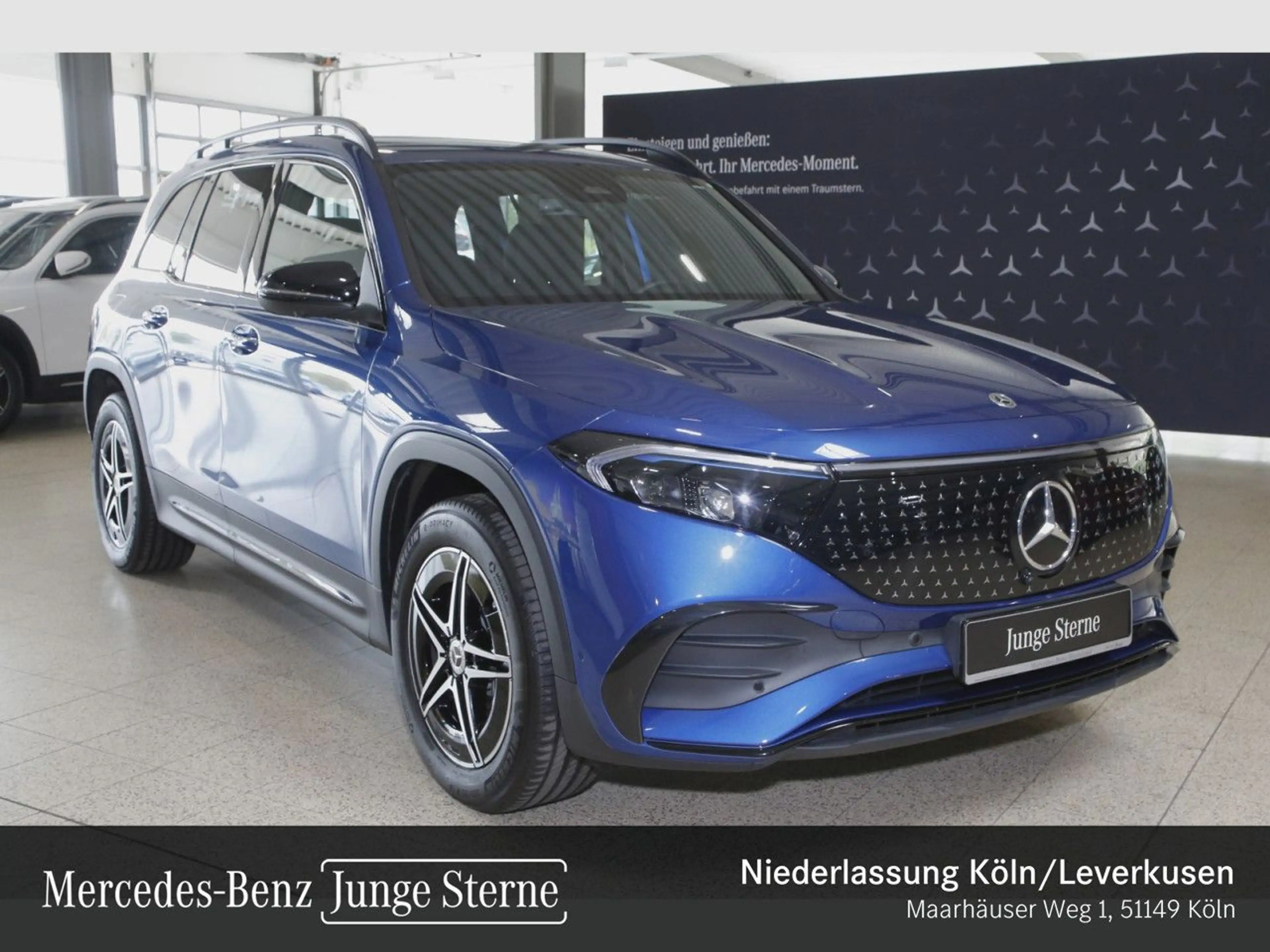 Mercedes-Benz EQB 300 4M AMG+NIGHT+PREMIUM+360+MEMORY+BURMESTER — photo 10