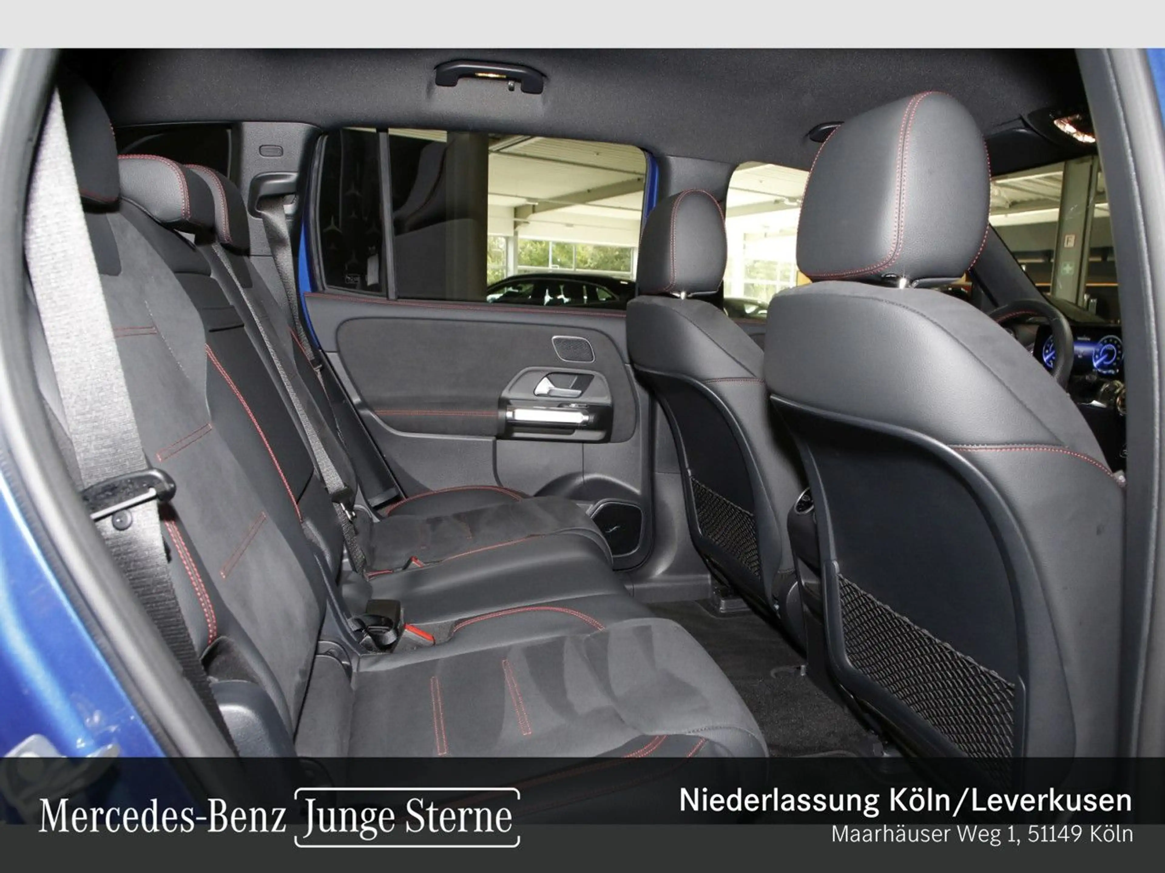 Mercedes-Benz EQB 300 4M AMG+NIGHT+PREMIUM+360+MEMORY+BURMESTER — photo 12