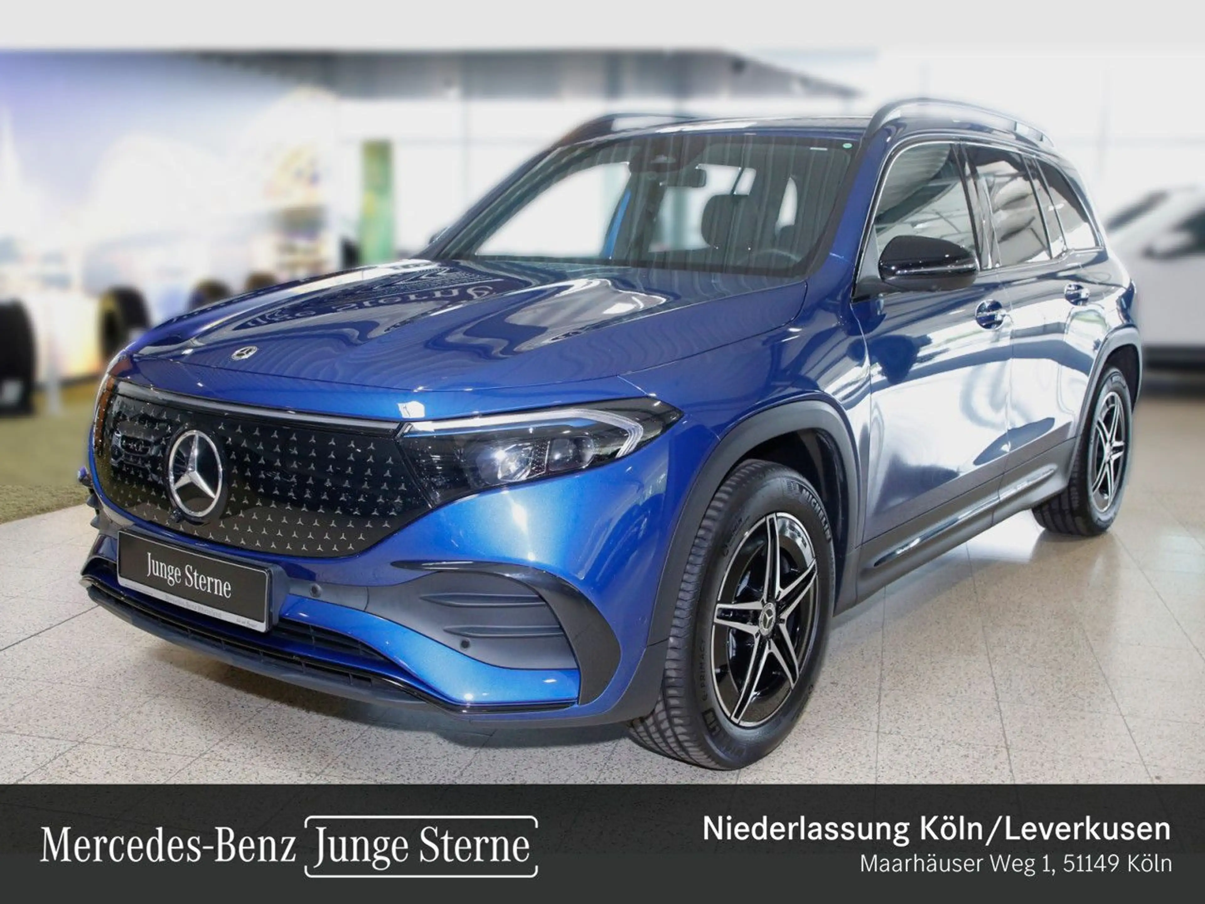 Mercedes-Benz EQB 300 4M AMG+NIGHT+PREMIUM+360+MEMORY+BURMESTER — photo 2