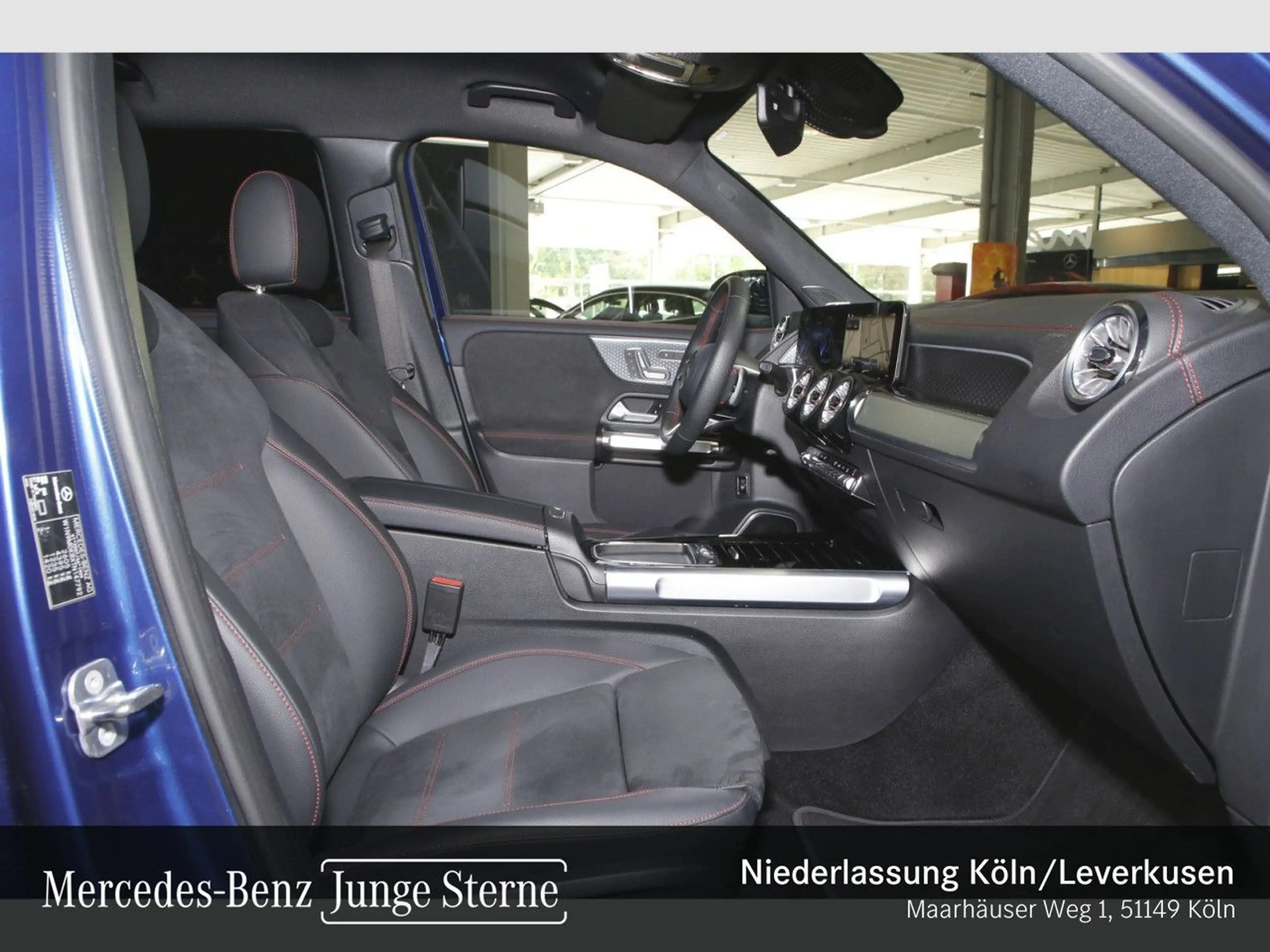 Mercedes-Benz EQB 300 4M AMG+NIGHT+PREMIUM+360+MEMORY+BURMESTER — photo 6