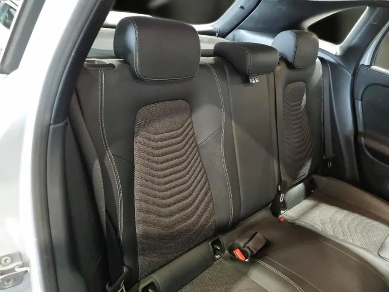 Mercedes-Benz GLA 200 D AUTO PROG ADVANCED CROSSOVER, миниатюра 11