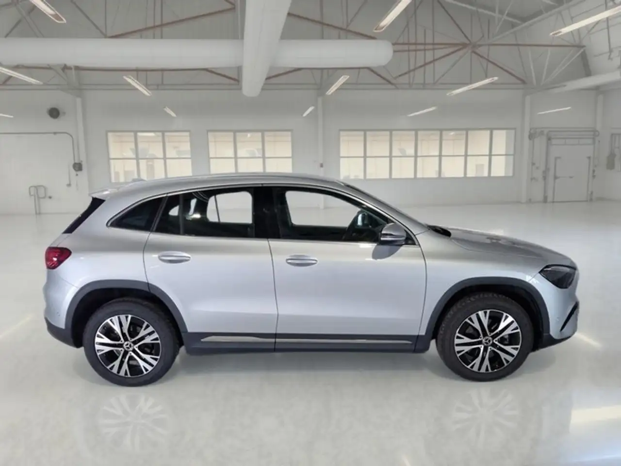 Mercedes-Benz GLA 200 D AUTO PROG ADVANCED CROSSOVER, миниатюра 3