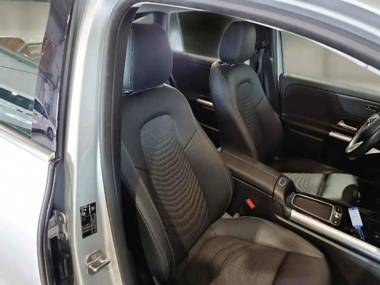 Mercedes-Benz GLA 200 D AUTO PROG ADVANCED CROSSOVER, миниатюра 10