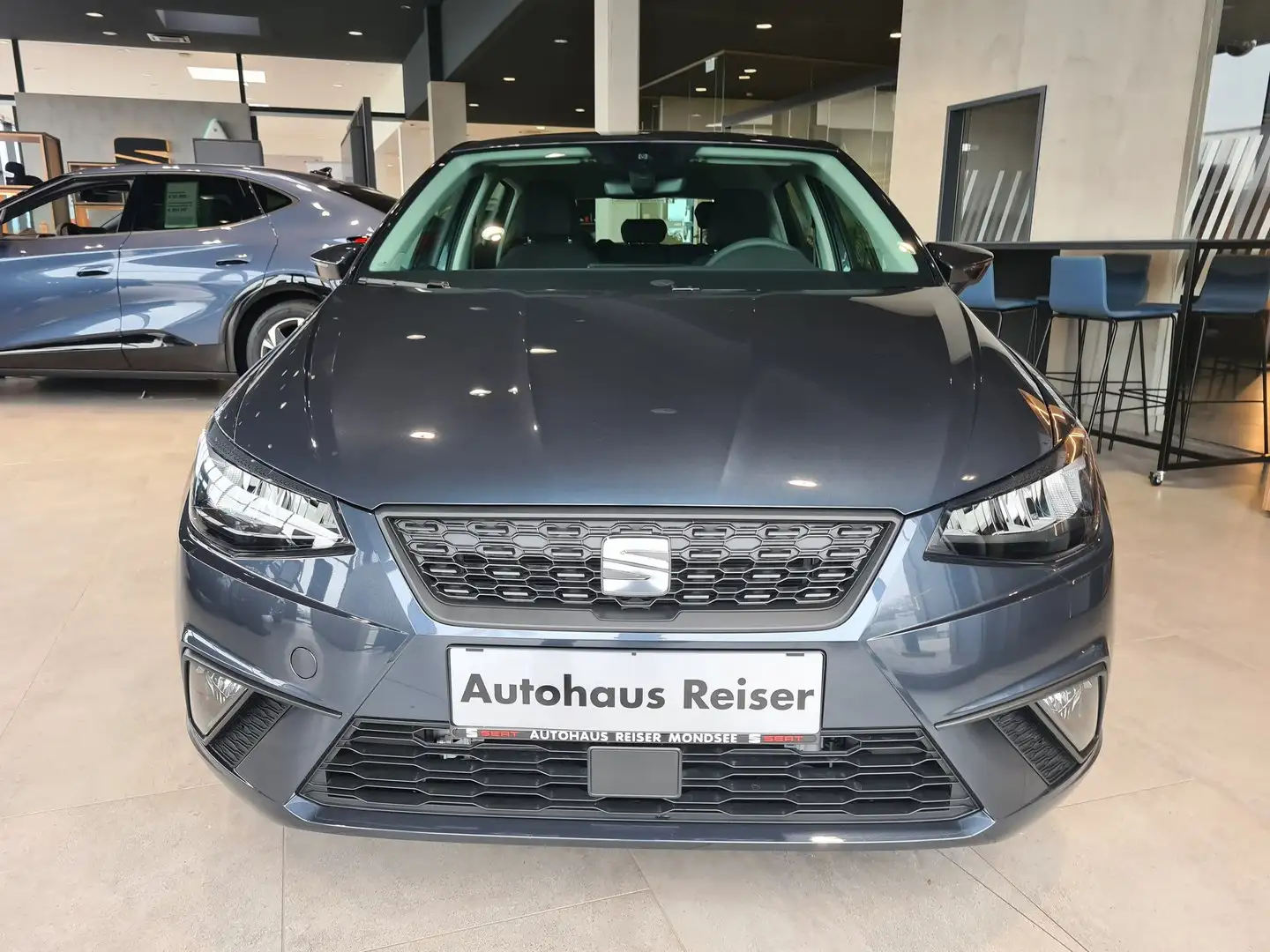 SEAT Ibiza Reference 1.0 TSI Gris - 2